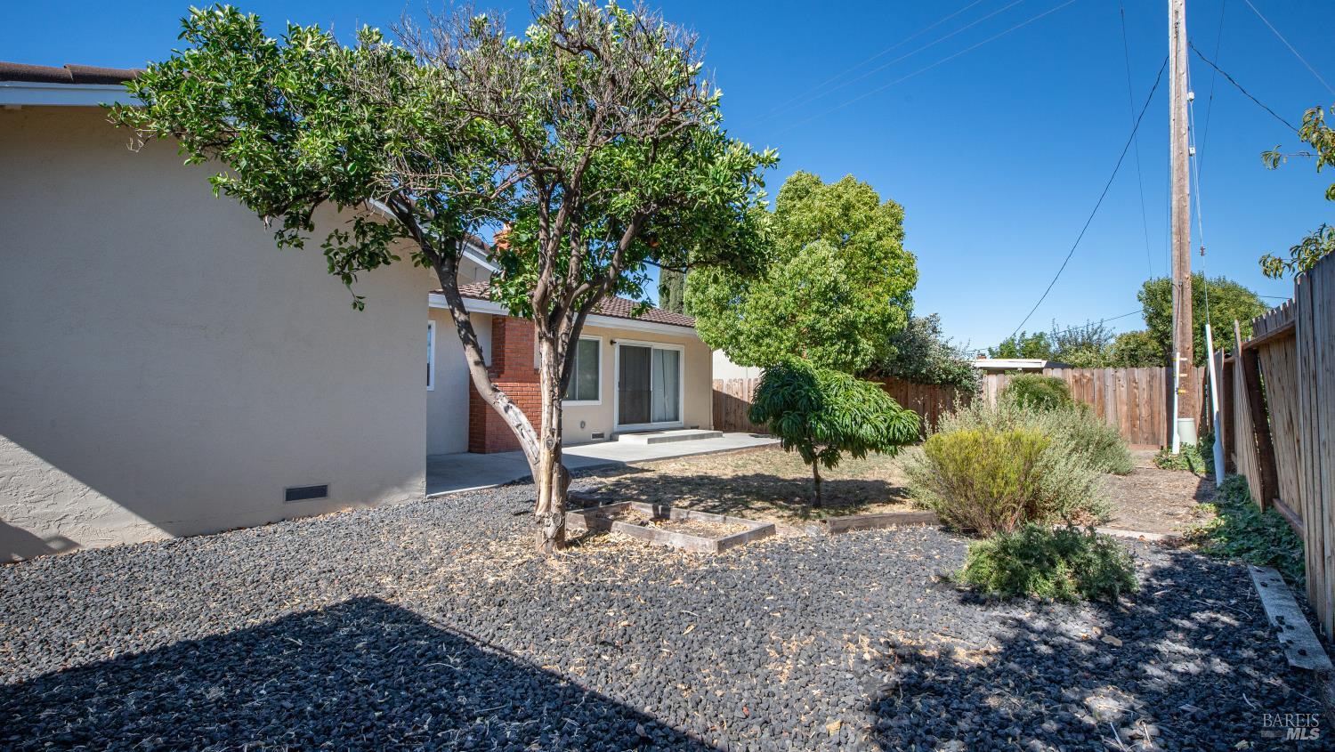 381 Lily Street Fairfield CA 94533
