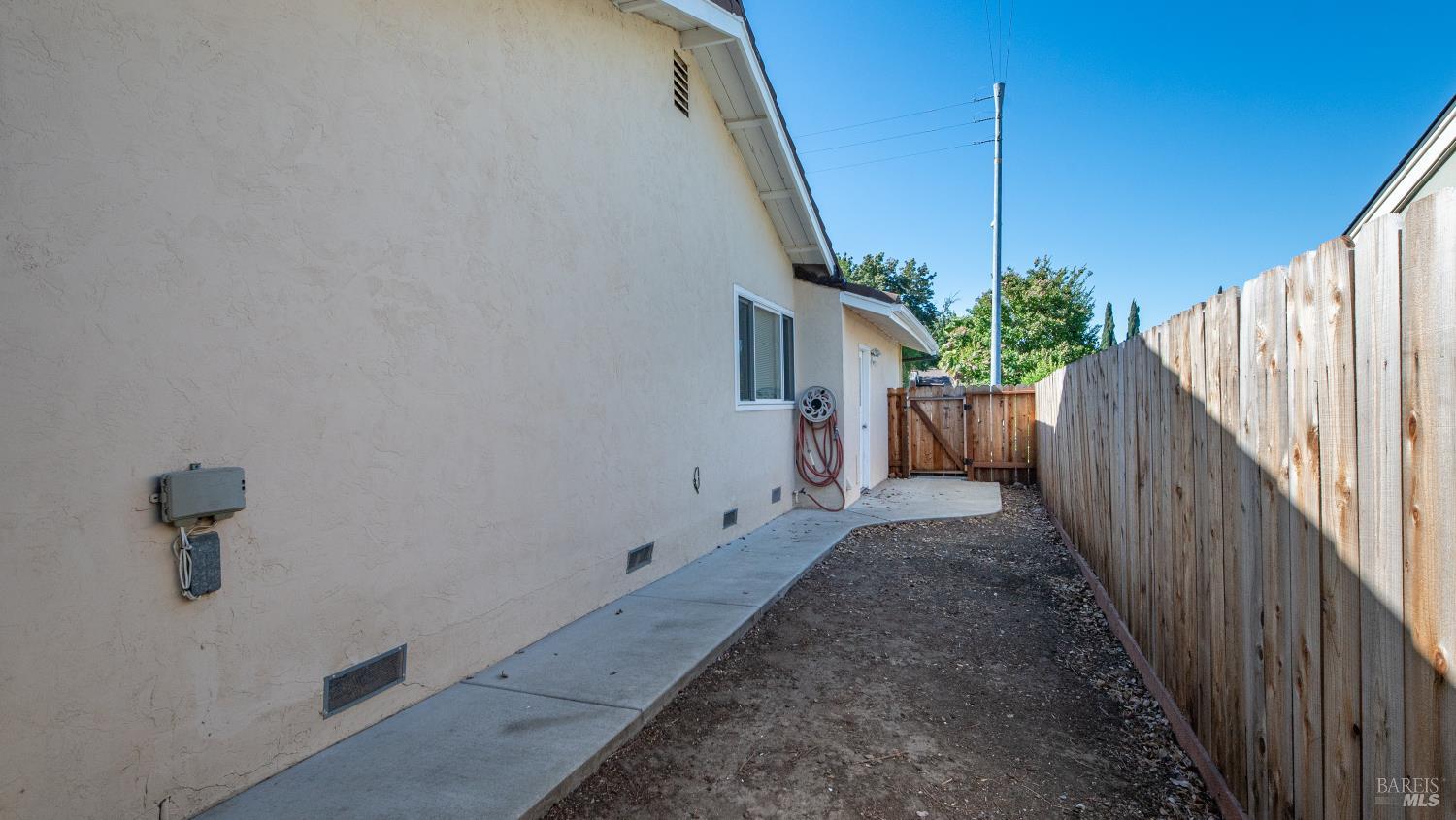 381 Lily Street Fairfield CA 94533