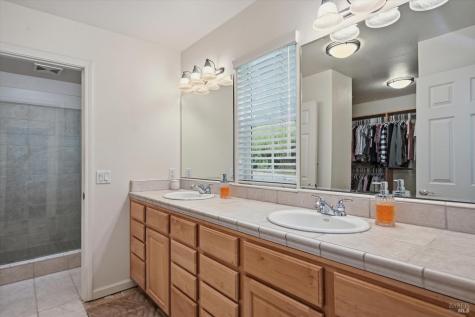 321 Portofino Way Cloverdale CA 95425
