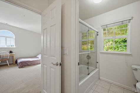 321 Portofino Way Cloverdale CA 95425