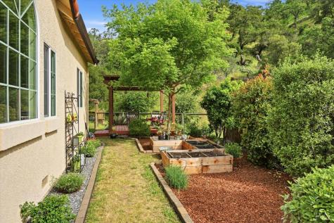 321 Portofino Way Cloverdale CA 95425