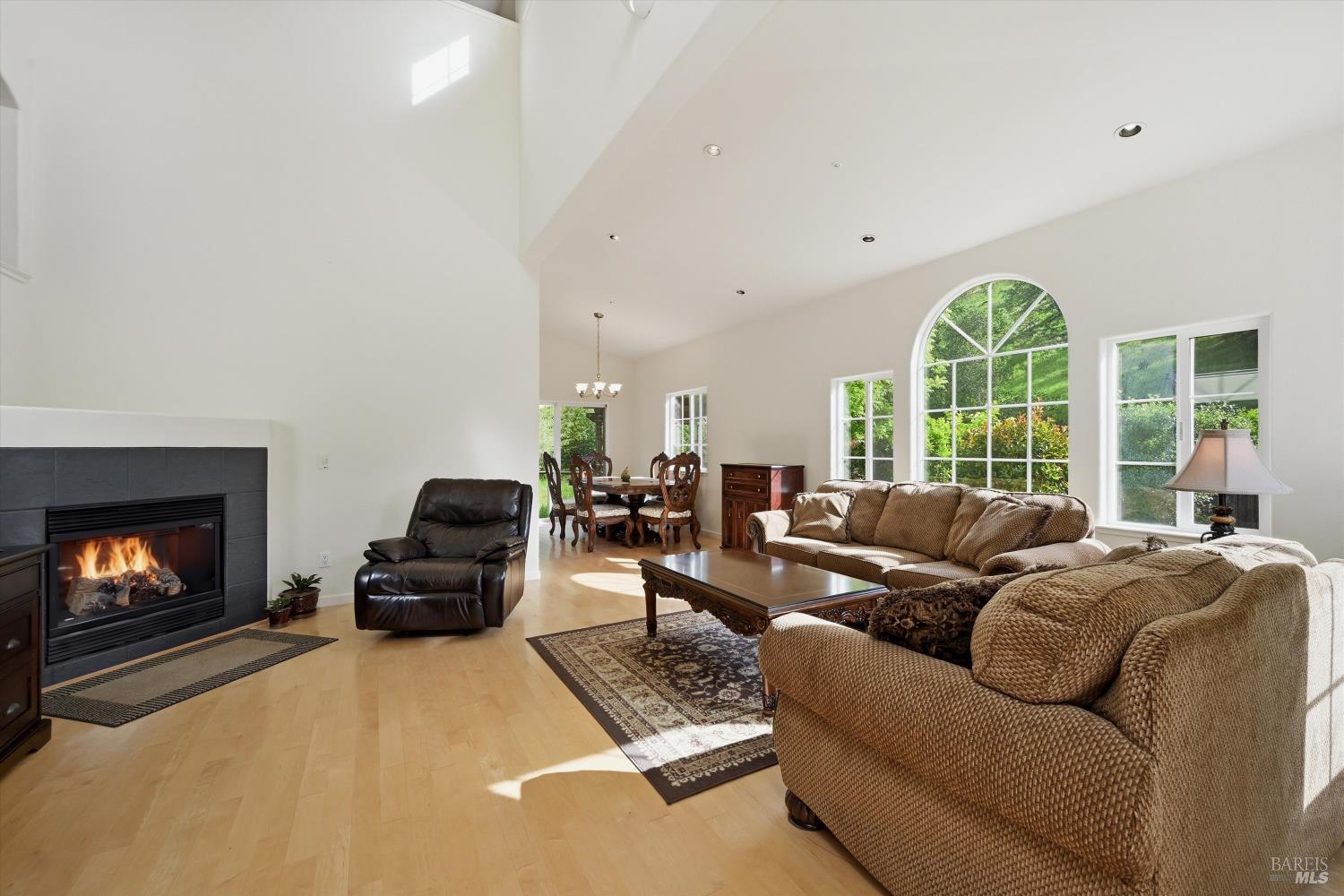 321 Portofino Way Cloverdale CA 95425