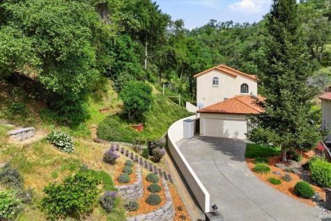 321 Portofino Way Cloverdale CA 95425