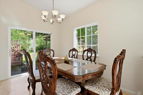321 Portofino Way Cloverdale CA 95425