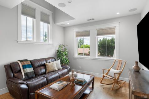 470 Harrington Drive Sonoma CA 95476