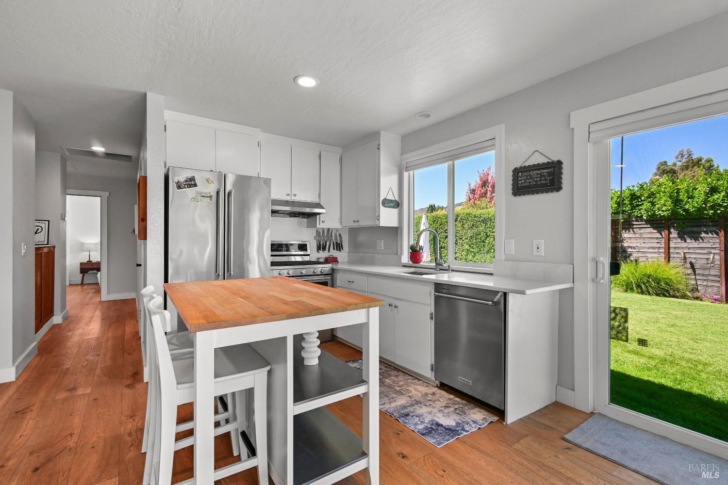 19022 Orange Avenue El Verano CA 95476