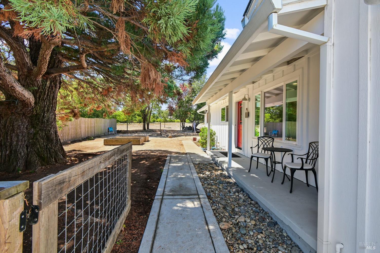 19022 Orange Avenue El Verano CA 95476