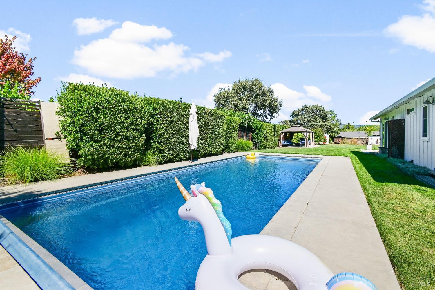 19022 Orange Avenue El Verano CA 95476