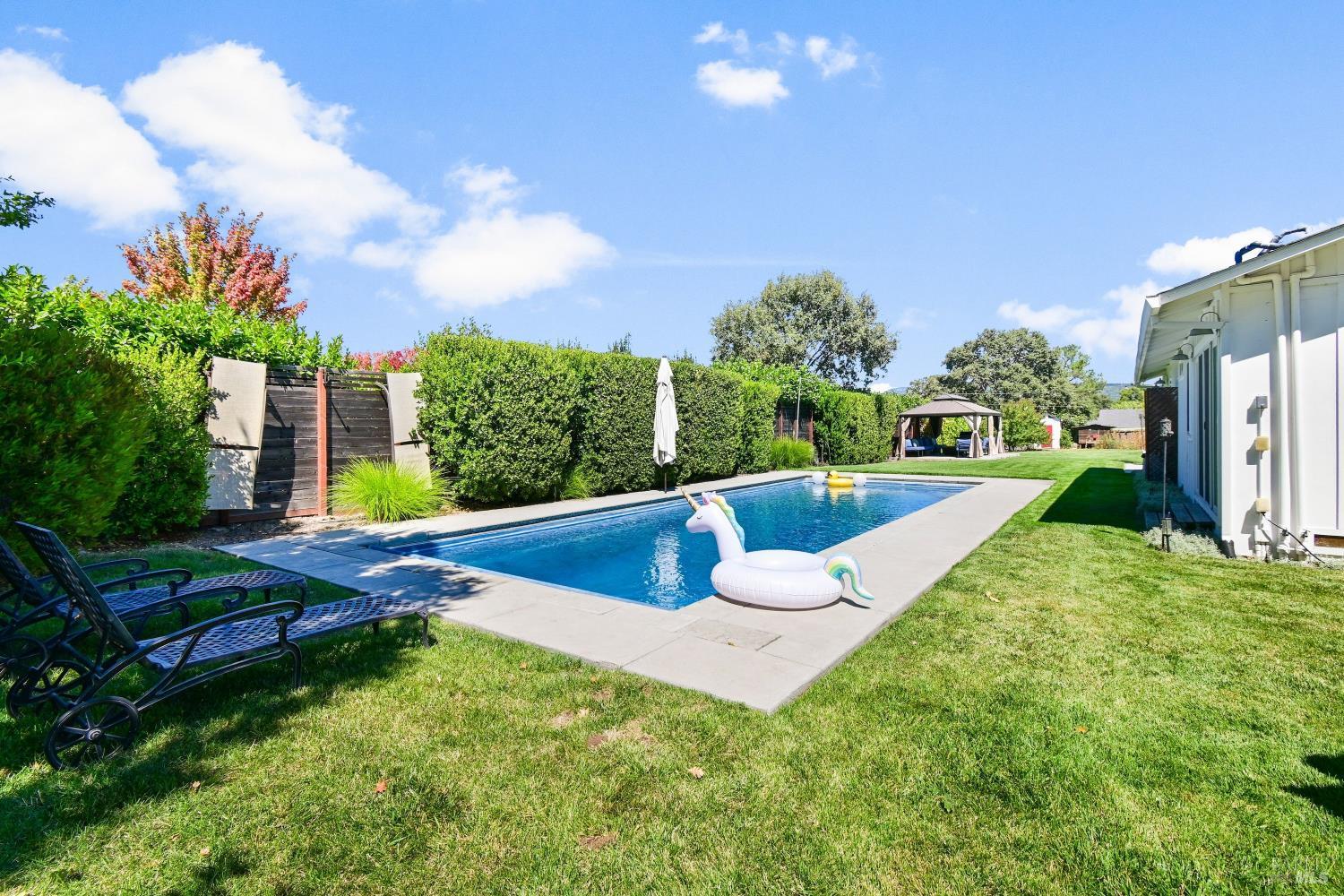 19022 Orange Avenue El Verano CA 95476