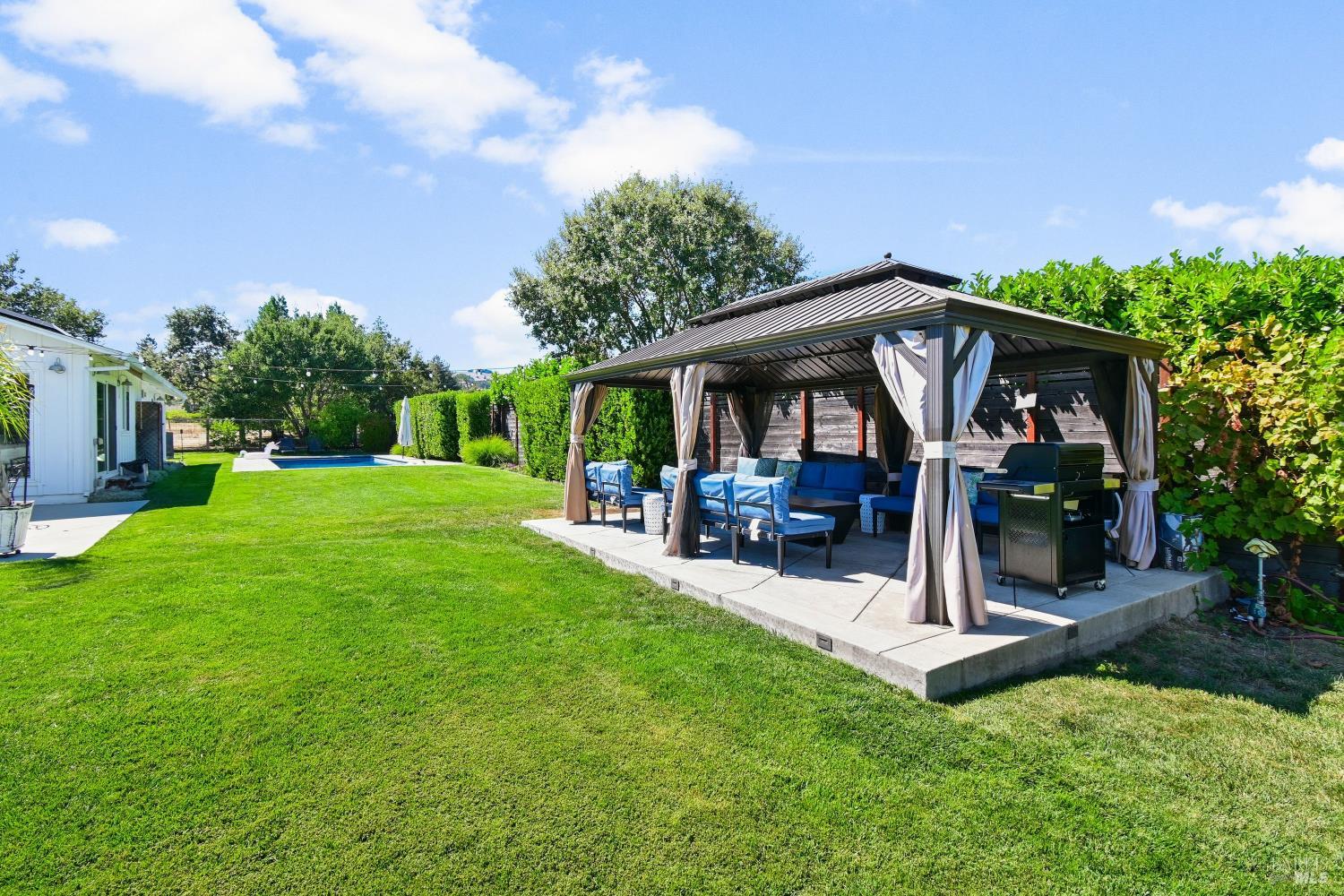 19022 Orange Avenue El Verano CA 95476