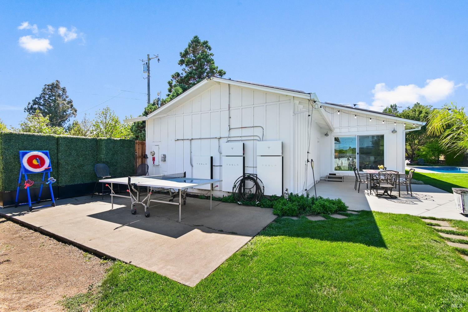 19022 Orange Avenue El Verano CA 95476