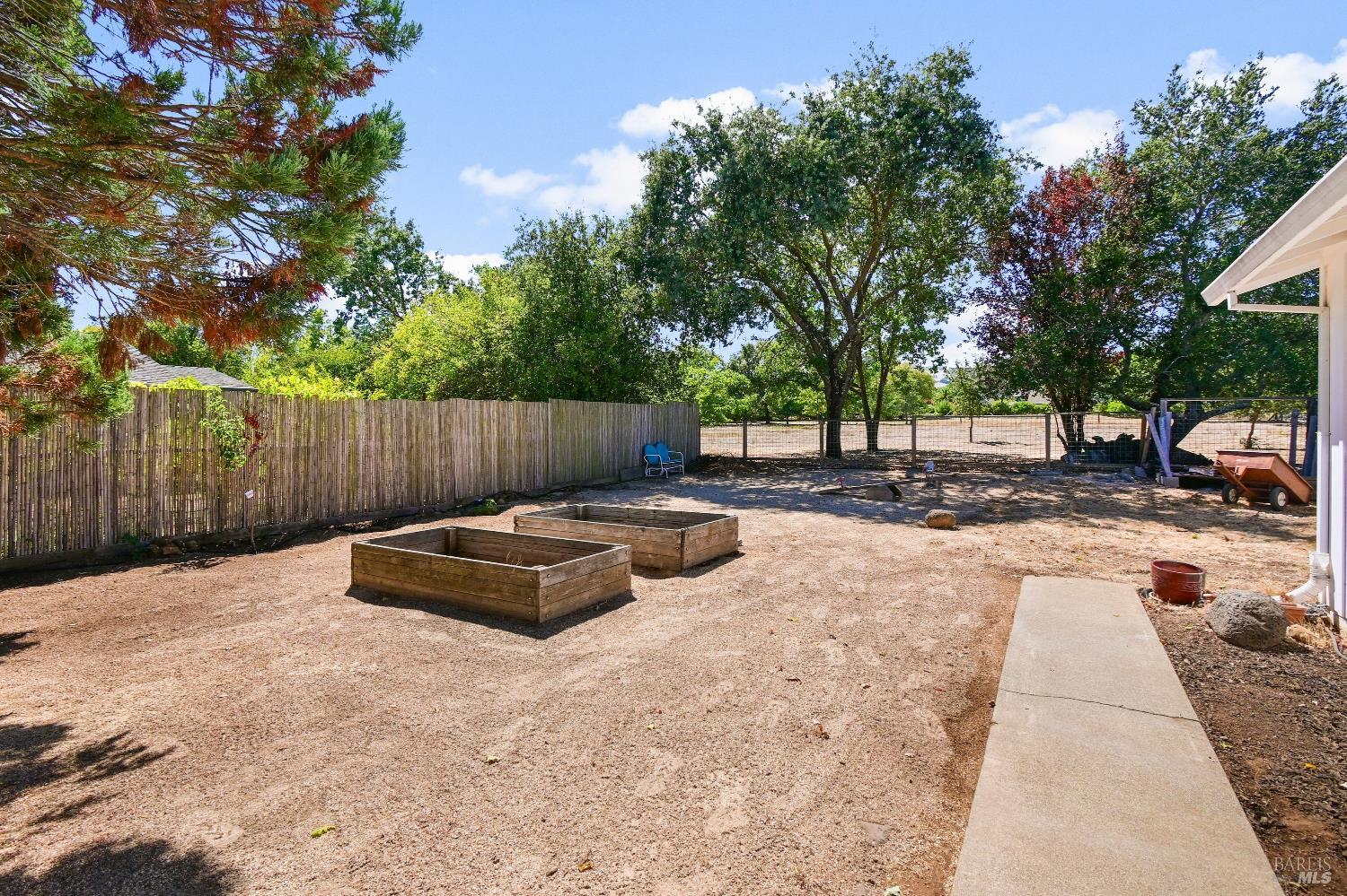 19022 Orange Avenue El Verano CA 95476
