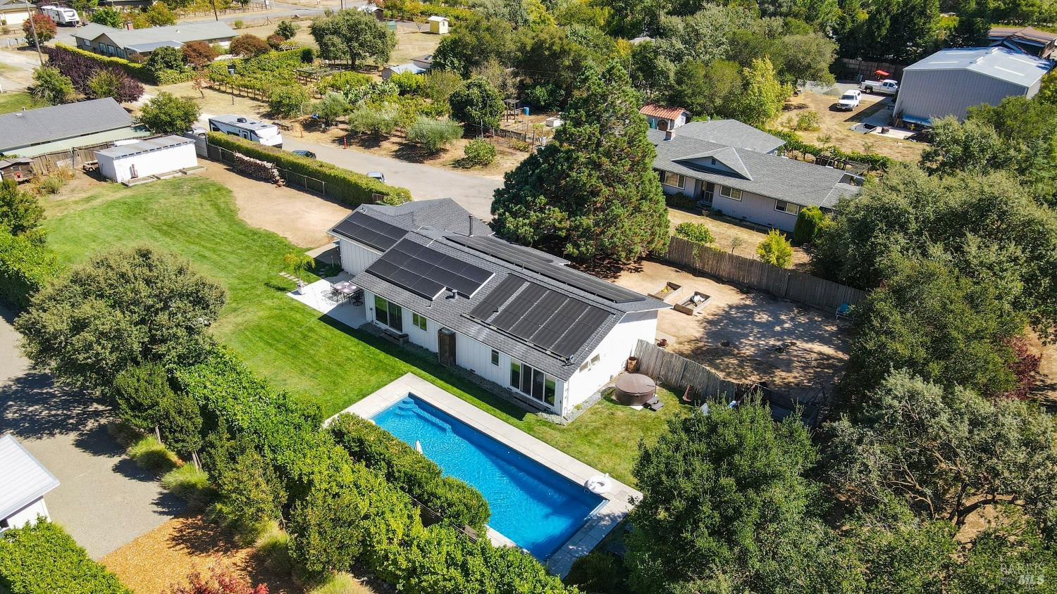 19022 Orange Avenue El Verano CA 95476