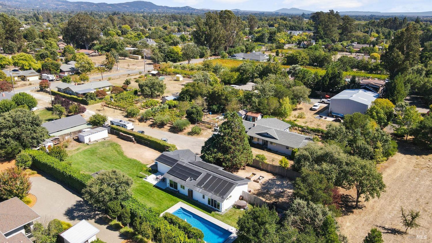19022 Orange Avenue El Verano CA 95476
