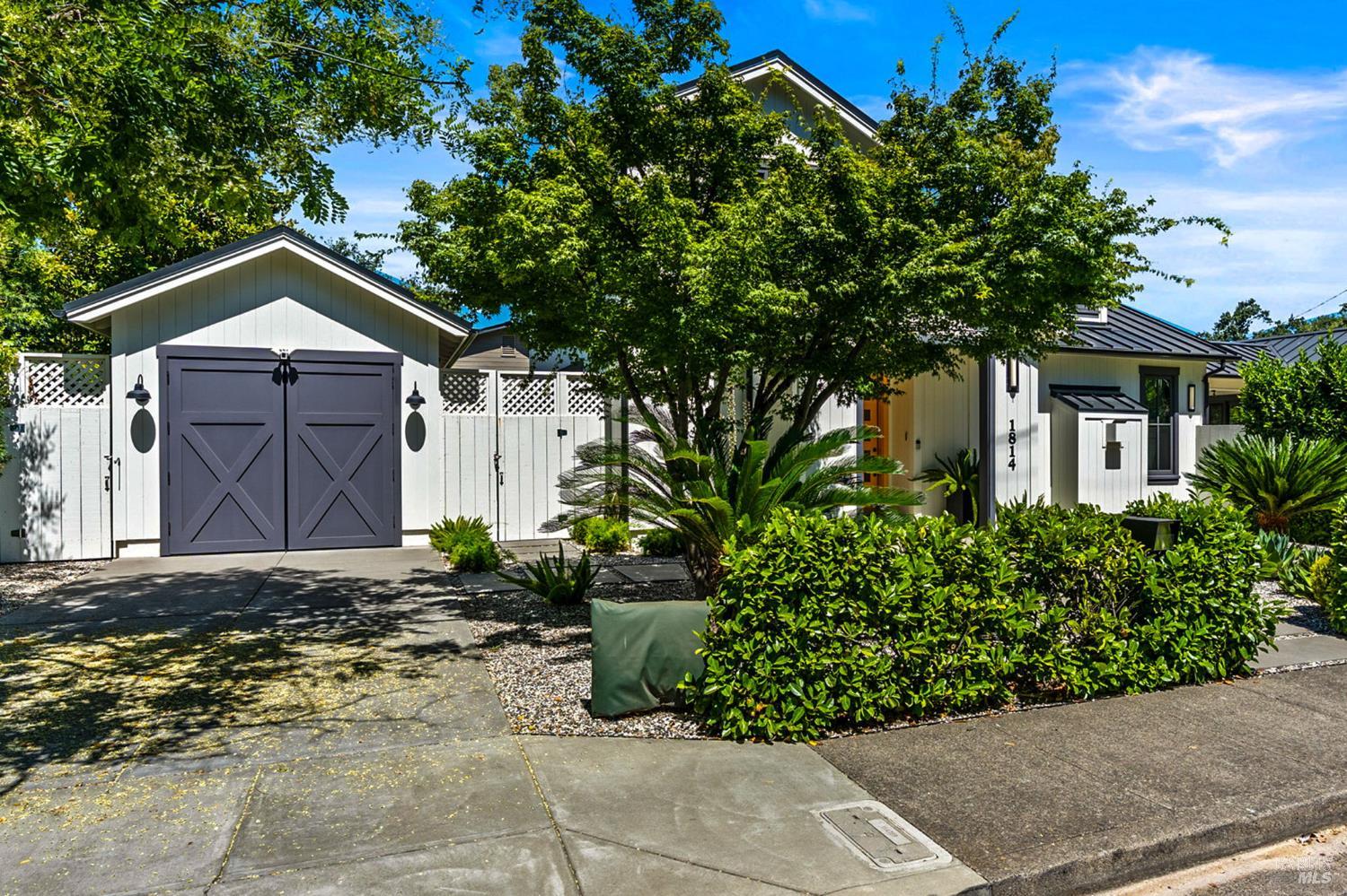 1814 Spring Street St. Helena CA 94574