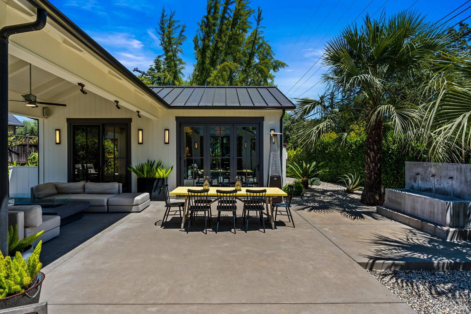 1814 Spring Street St. Helena CA 94574
