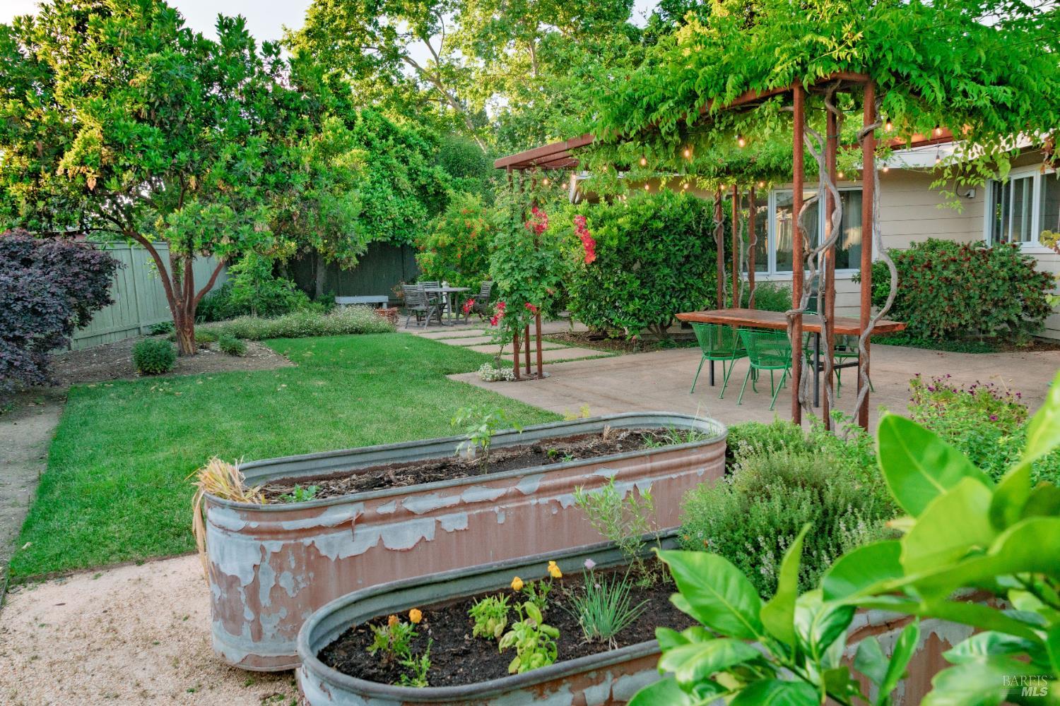 775 Josephine Lane Healdsburg CA 95448
