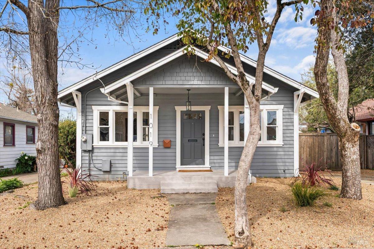 1019 Bush Street Santa Rosa CA 95404