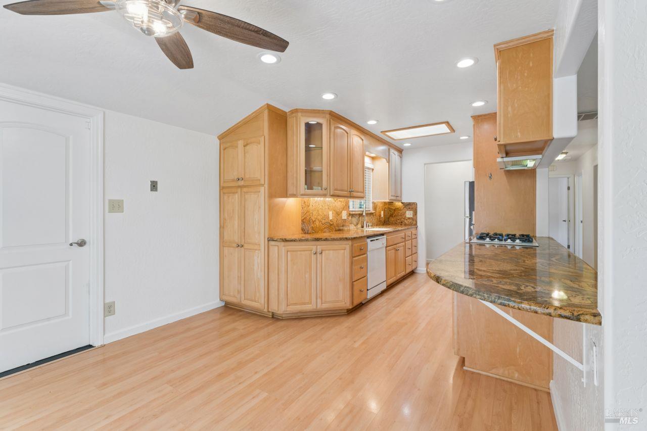 40 Queens Court Napa CA 94558