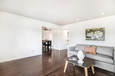 17326-17328 Hillside Avenue Sonoma CA 95476