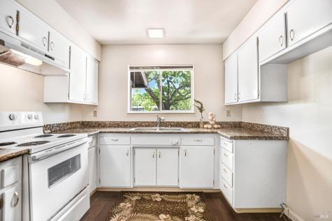 17326-17328 Hillside Avenue Sonoma CA 95476