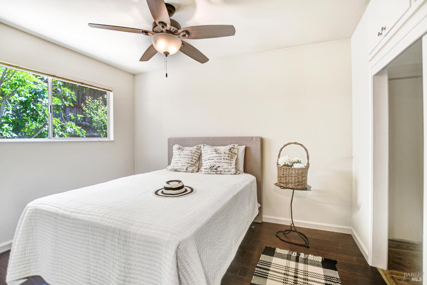 17326-17328 Hillside Avenue Sonoma CA 95476
