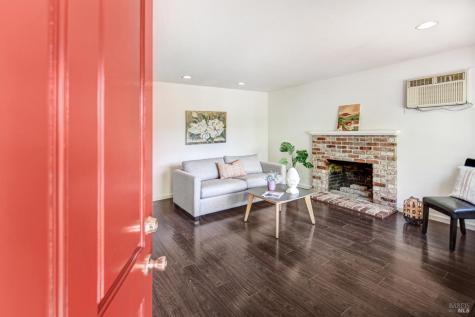 17326-17328 Hillside Avenue Sonoma CA 95476