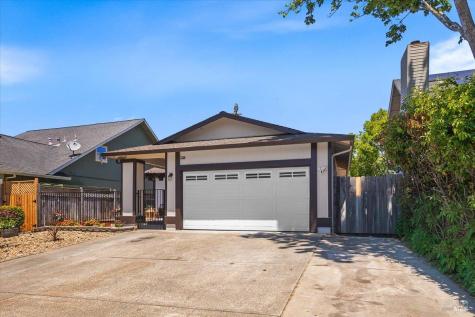 1588 Gladstone Way Rohnert Park CA 94928