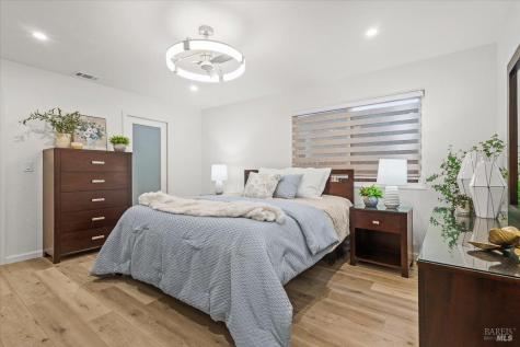1588 Gladstone Way Rohnert Park CA 94928