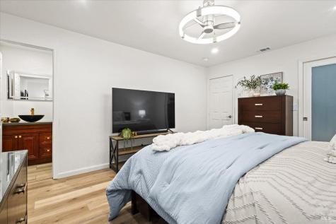 1588 Gladstone Way Rohnert Park CA 94928