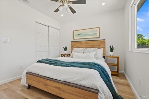 1588 Gladstone Way Rohnert Park CA 94928