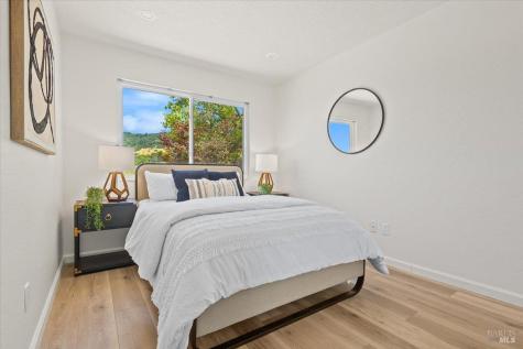 1588 Gladstone Way Rohnert Park CA 94928