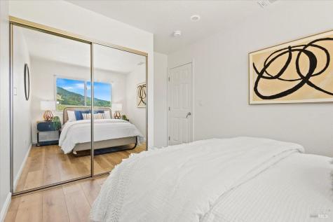 1588 Gladstone Way Rohnert Park CA 94928