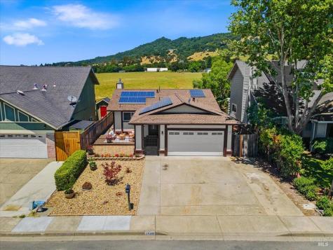 1588 Gladstone Way Rohnert Park CA 94928