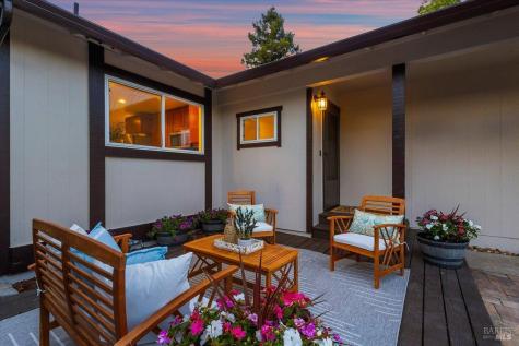 1588 Gladstone Way Rohnert Park CA 94928
