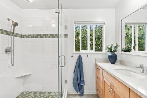 8245 Candy Apple Lane Sebastopol CA 95472