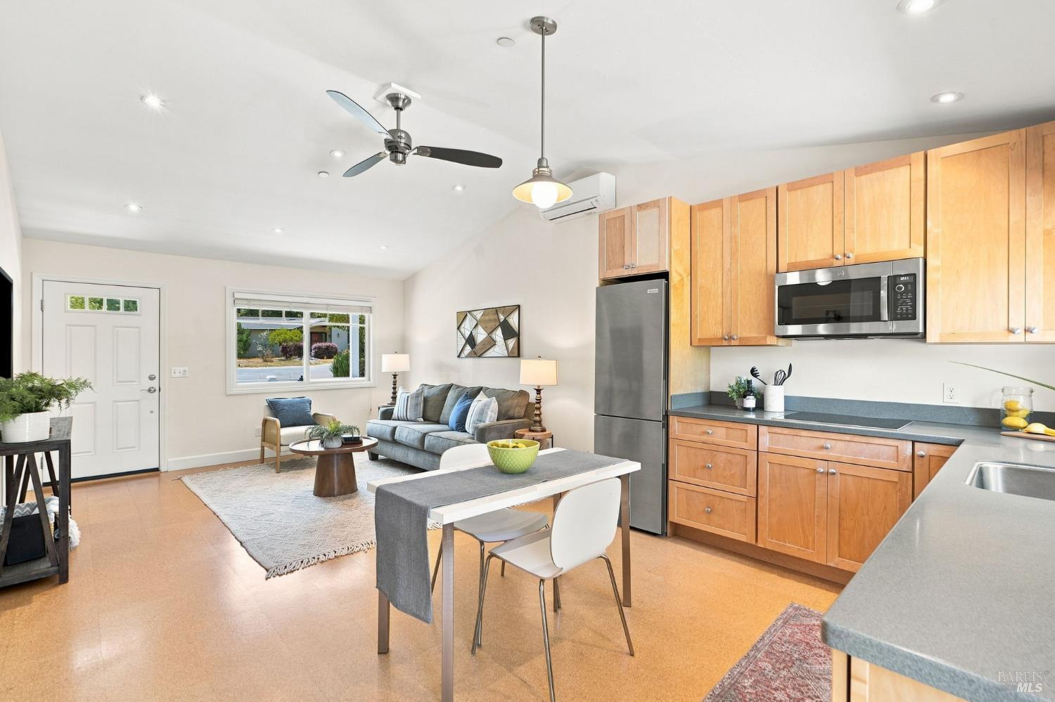 8245 Candy Apple Lane Sebastopol CA 95472