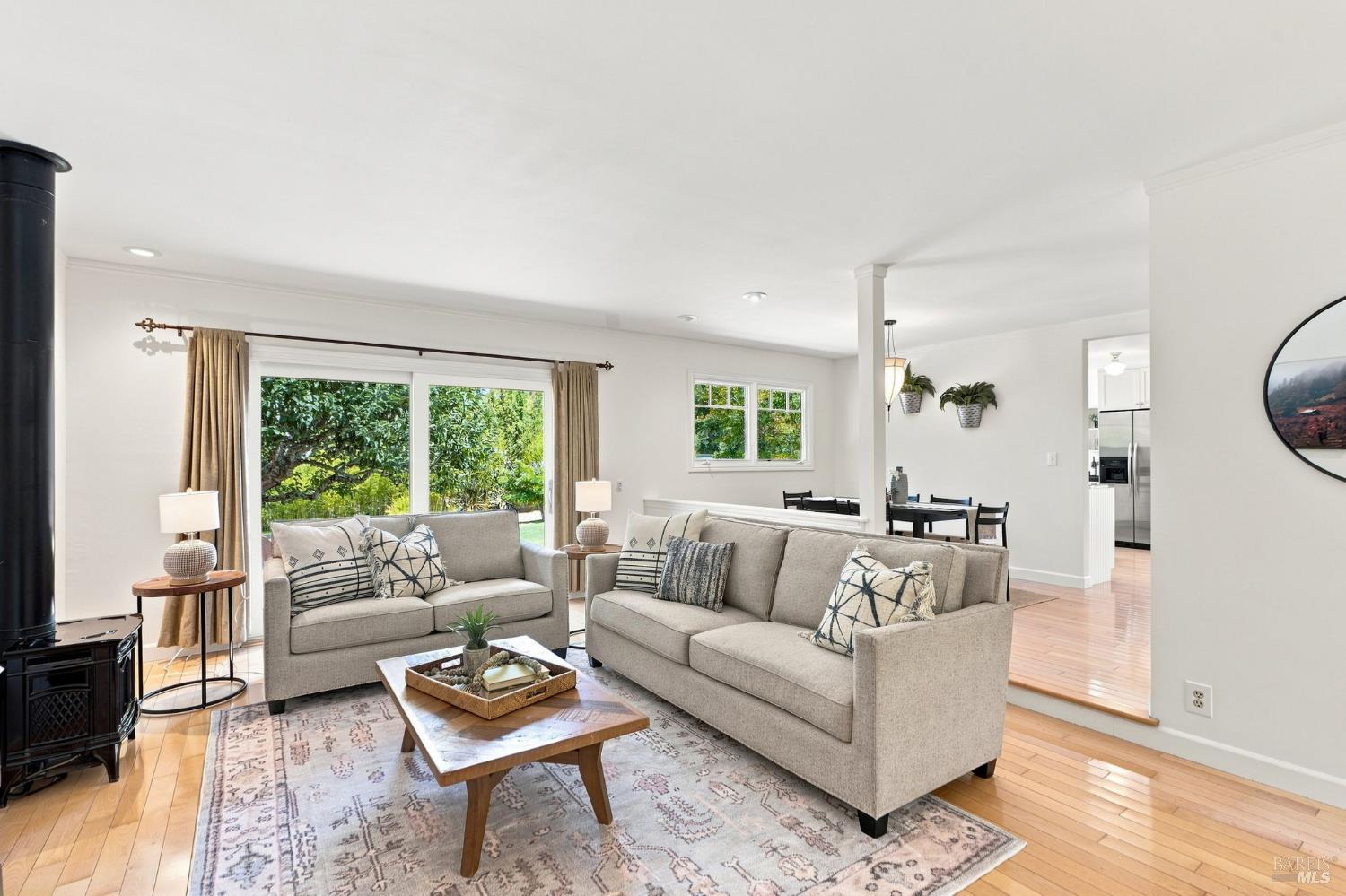 8245 Candy Apple Lane Sebastopol CA 95472