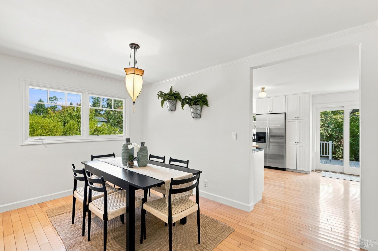 8245 Candy Apple Lane Sebastopol CA 95472