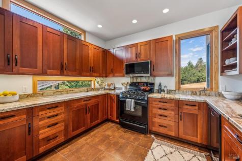 2125 Trinity Road Glen Ellen CA 95442