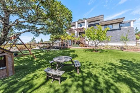 2125 Trinity Road Glen Ellen CA 95442