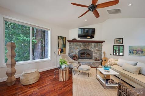 22130 Umland Circle Jenner CA 95450