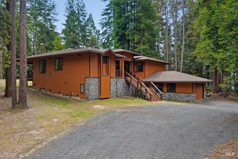 22130 Umland Circle Jenner CA 95450