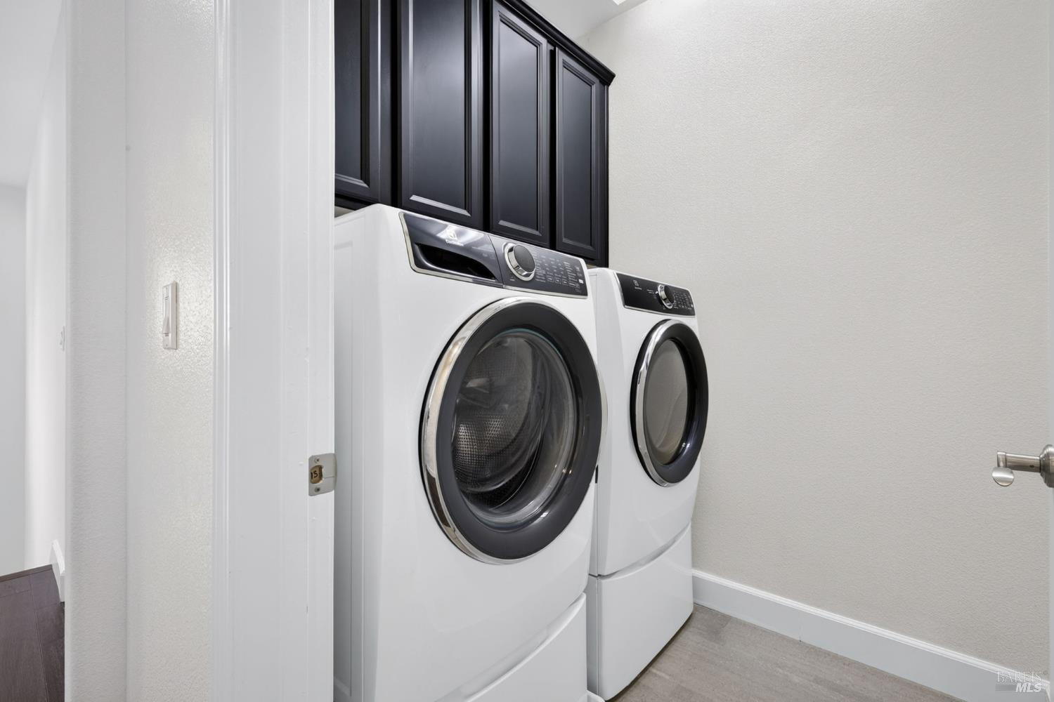 1987 Woodsage Way Santa Rosa CA 95404