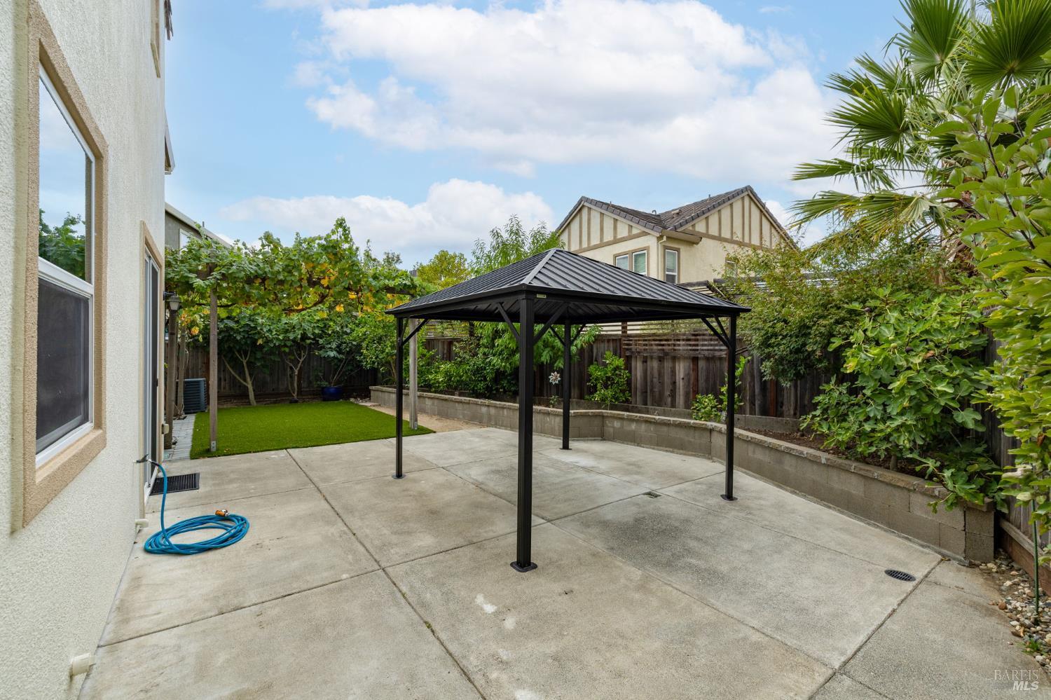 1987 Woodsage Way Santa Rosa CA 95404