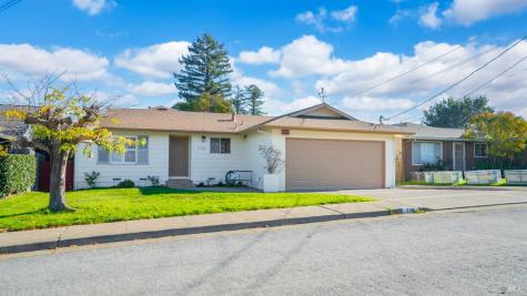 716 Elm Drive Petaluma CA 94952