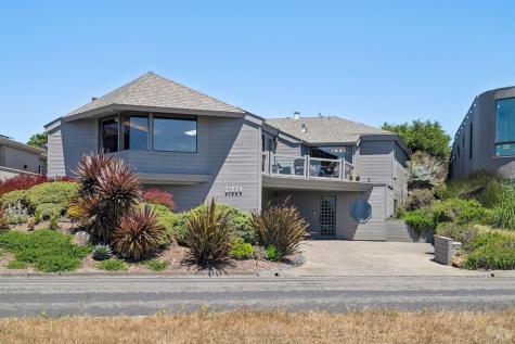 21084 Pelican Loop Bodega Bay CA 94923