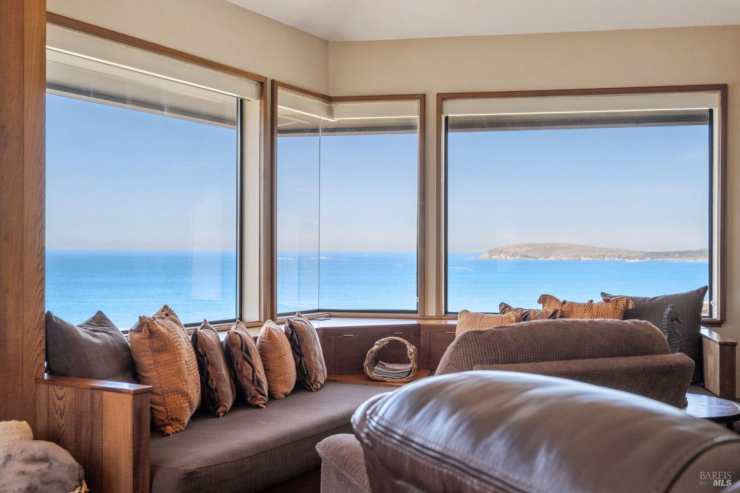 21084 Pelican Loop Bodega Bay CA 94923
