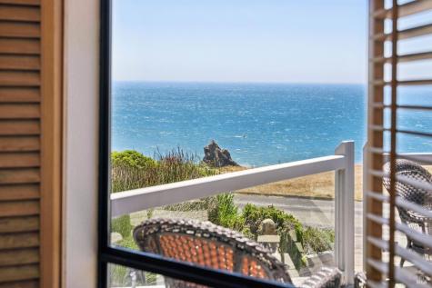 21084 Pelican Loop Bodega Bay CA 94923