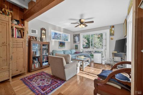 4289 Lakeside Road Glen Ellen CA 95442